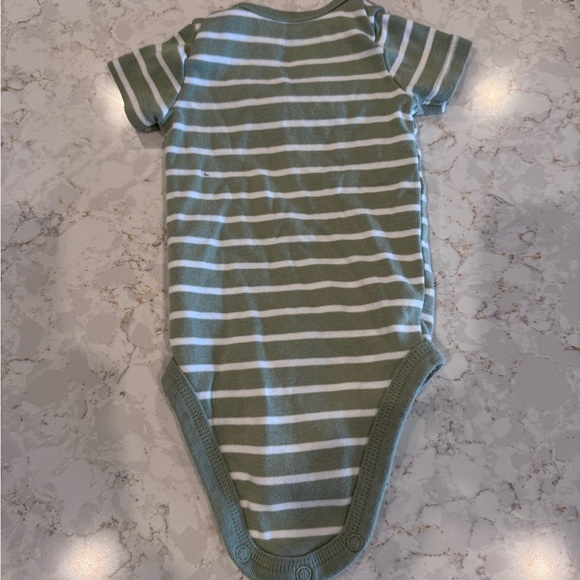 Carter's 3M Green and White Striped Baby Onesie - Picture 4 of 4